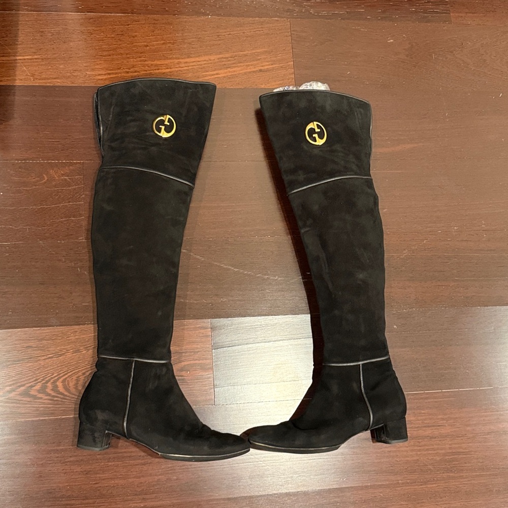 Gucci Black Over-the-Knee Boots. Size 39. Authentic